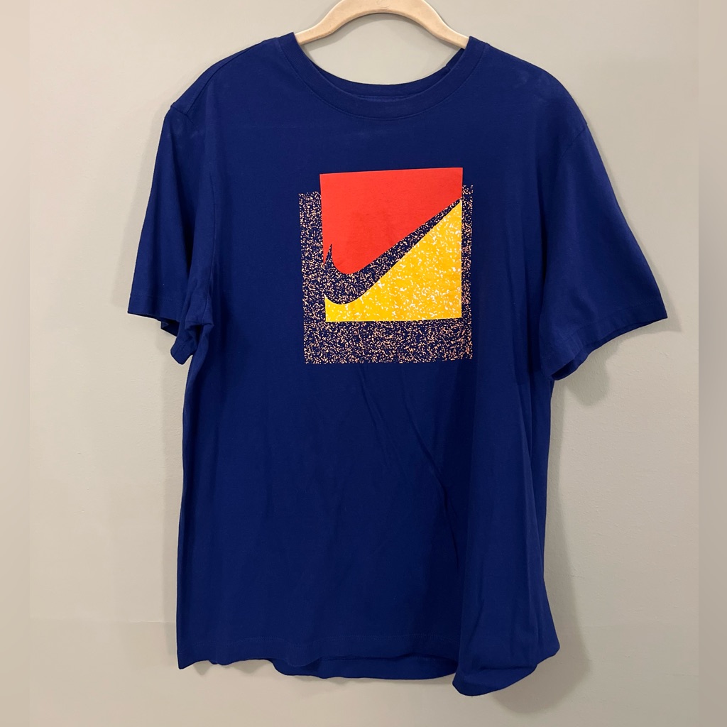 Nike The Nike Tee